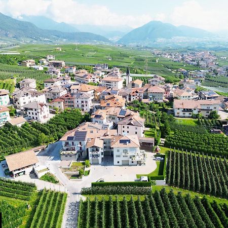 Le Rocce Val Di Non - Quality Room & Breakfast Tassullo エクステリア 写真