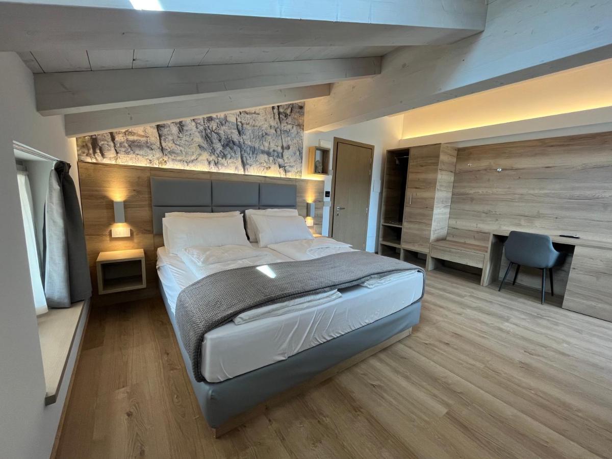 Le Rocce Val Di Non - Quality Room & Breakfast Tassullo エクステリア 写真