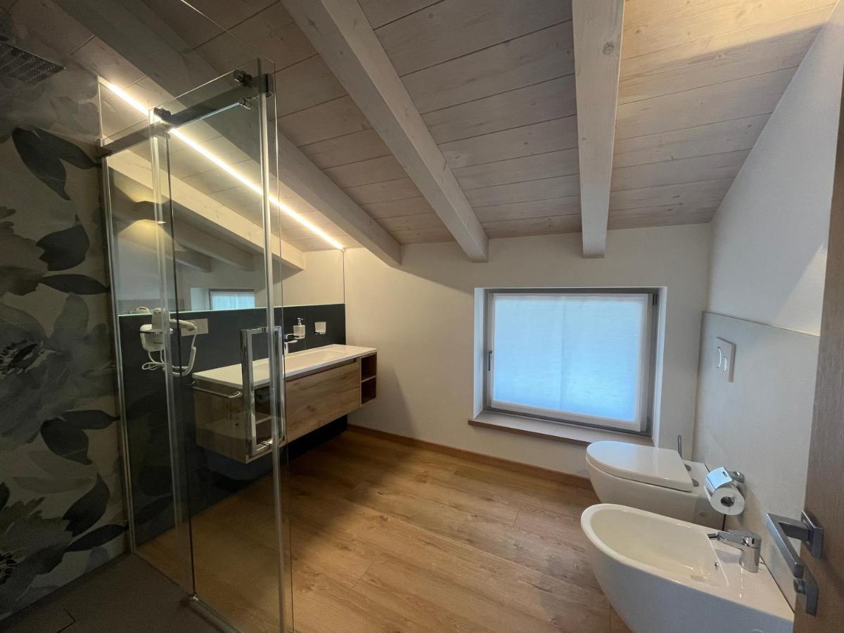 Le Rocce Val Di Non - Quality Room & Breakfast Tassullo エクステリア 写真