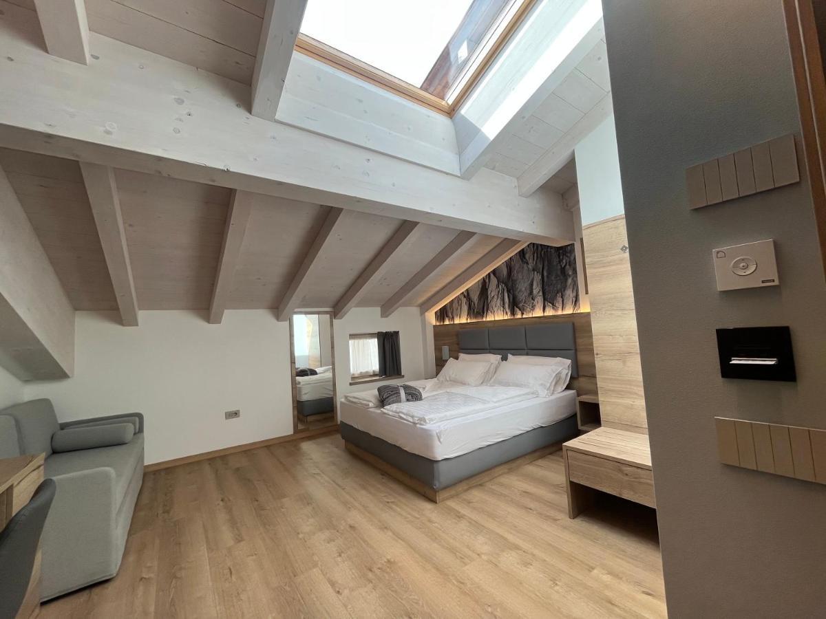 Le Rocce Val Di Non - Quality Room & Breakfast Tassullo エクステリア 写真
