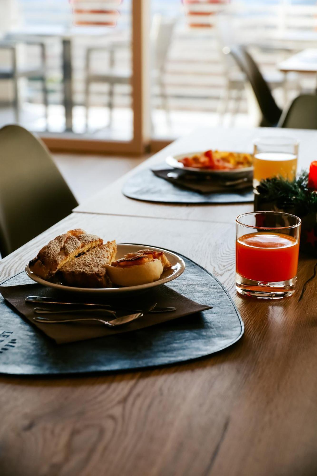 Le Rocce Val Di Non - Quality Room & Breakfast Tassullo エクステリア 写真